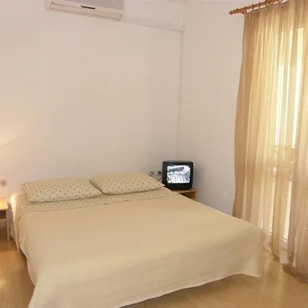 Jelena Apartamento Bol
